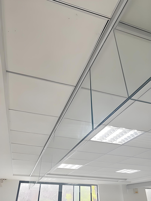 天峻玻璃天峻挡烟垂壁