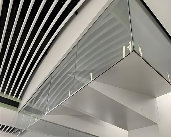 天峻玻璃天峻挡烟垂壁