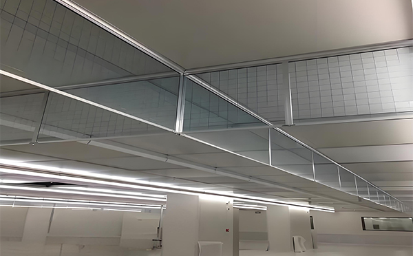 天峻玻璃挡烟垂壁