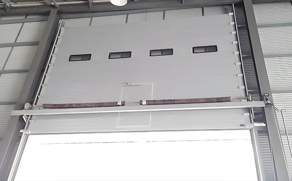 天峻工业滑升门