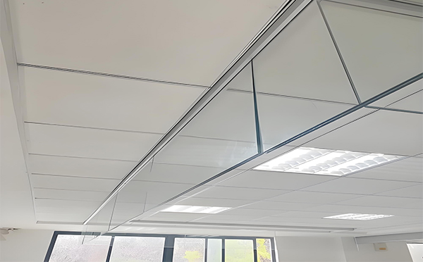 天峻玻璃挡烟垂壁