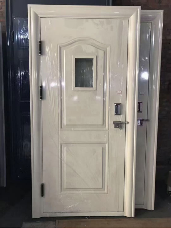 天峻学校教室门 天峻学校教室门