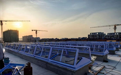 消防天峻排烟窗开启角度