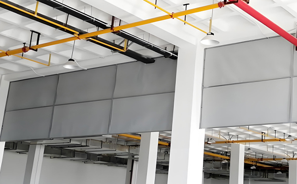 商场防烟分区常闭节点：天峻挡烟垂壁高度与控制器接线图解