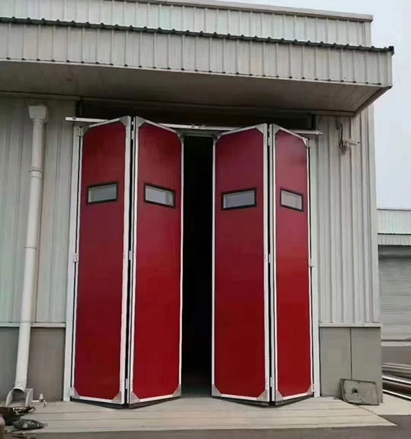 天峻工业折叠门在大型装配车间出入口的应用实例