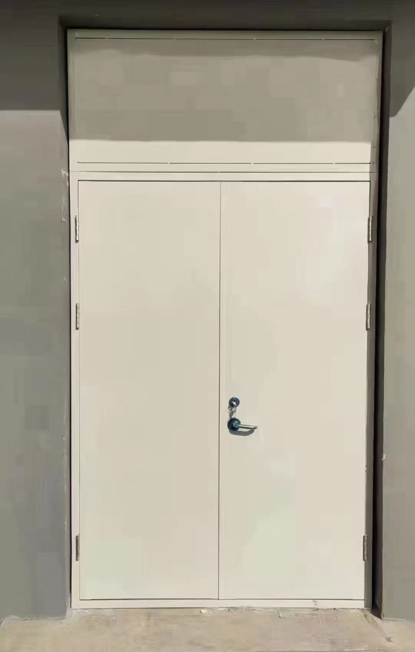 展览馆项目完成大跨度天峻防火门安装